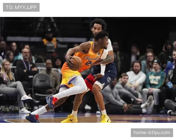 黄蜂129-112客场击败奇才 年轻阵容快速转换战术效果显著 黄蜂129-112客场击败奇才 年轻阵容快速转换战术效果显著